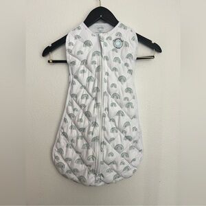DREAMLAND BABY WHITE RAINBOWS QUILTED WEIGHTED SLEEVELESS SLEEP SACK 0-6M SMALL